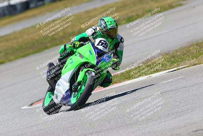 media/Apr-23-2022-Fastrack Riders (Sat) [[cb2d6ae73d]]/LEVEL 4/1PM TURN 6 OUTSIDE/